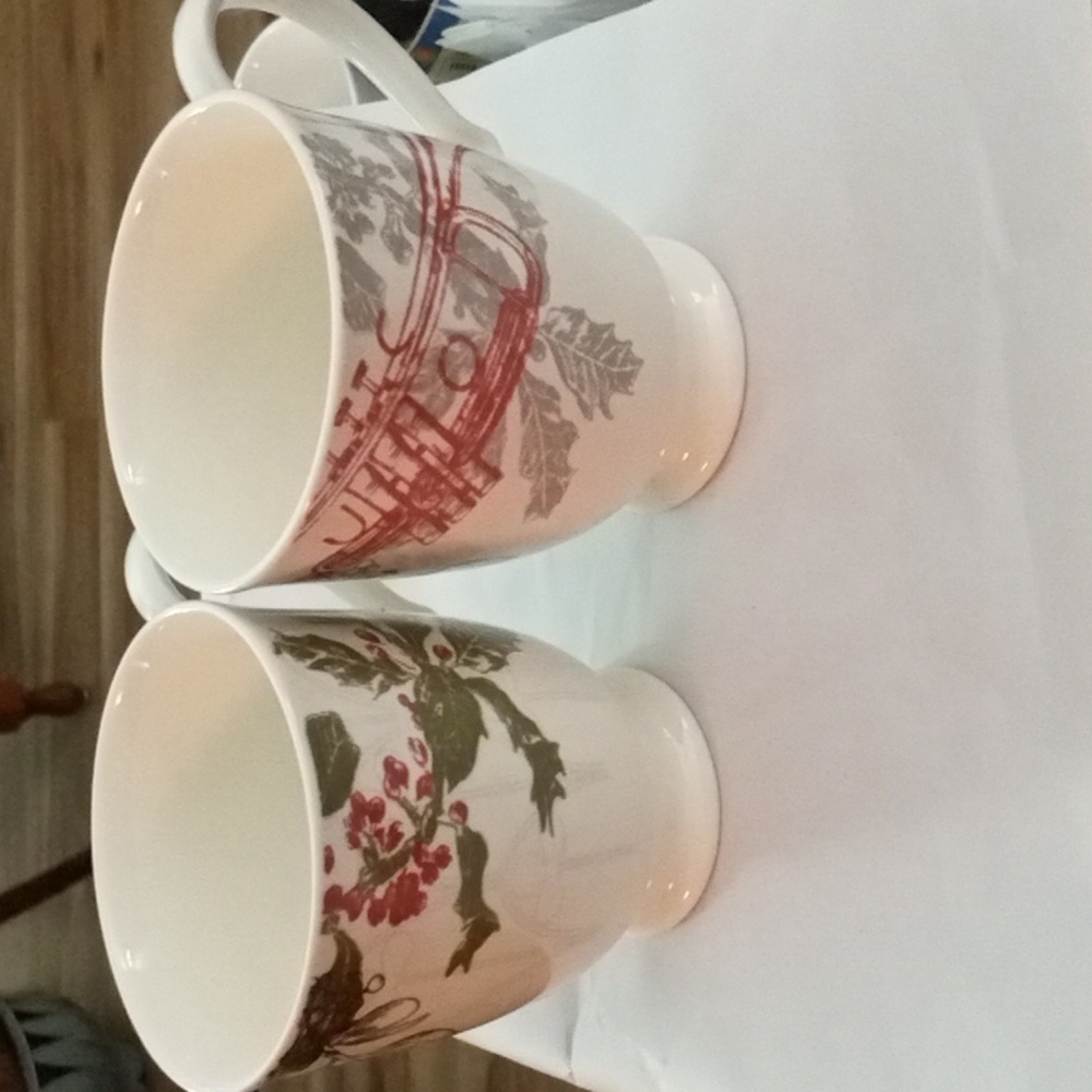 LENOX American by Design Set Of Vintage Jubilee Alice Drew Christmas Mugs